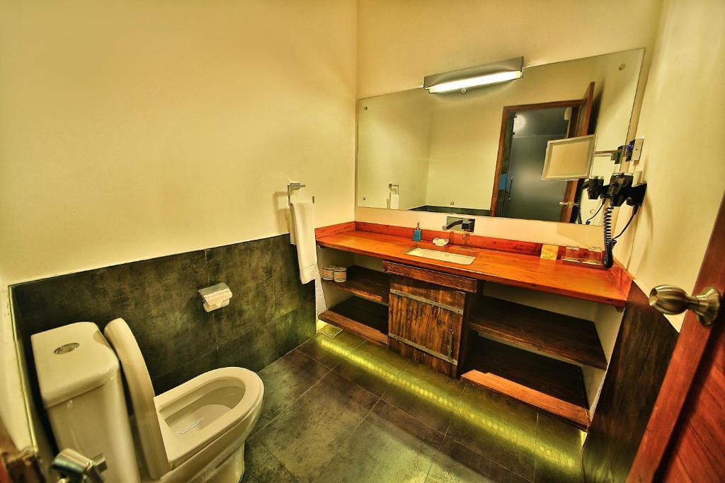 R Degree Hotel