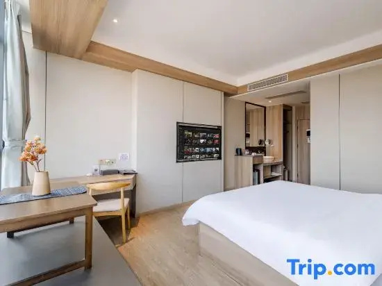 Deluxe Double room (full double bed)