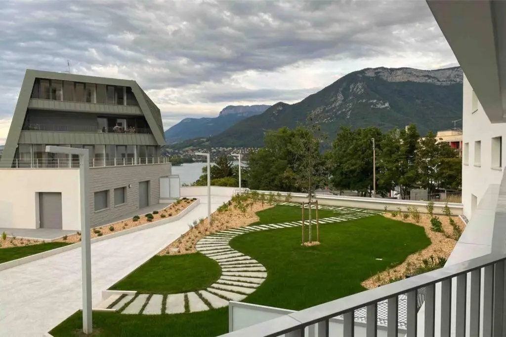Voir la photo 4 — Le Bohème Beau T2 vue lac & montagnes + garage