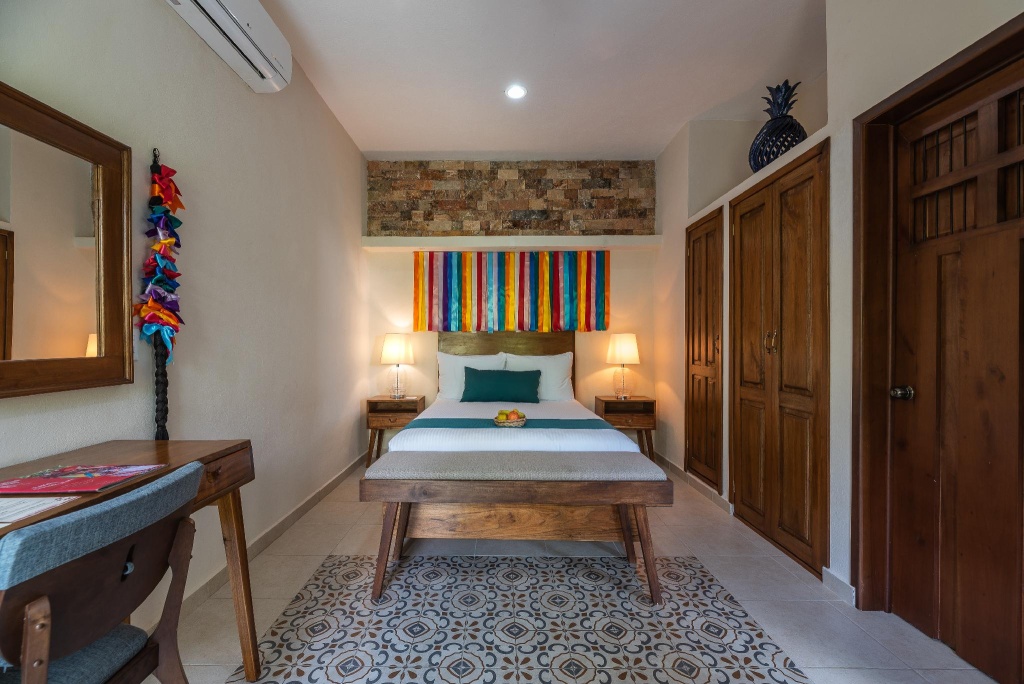 Standard Double room (full double bed)