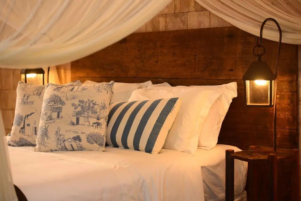 Deluxe Double room with balcony (full double bed)