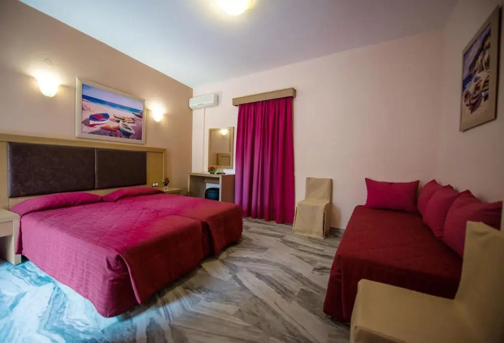 Standard Quadruple room
