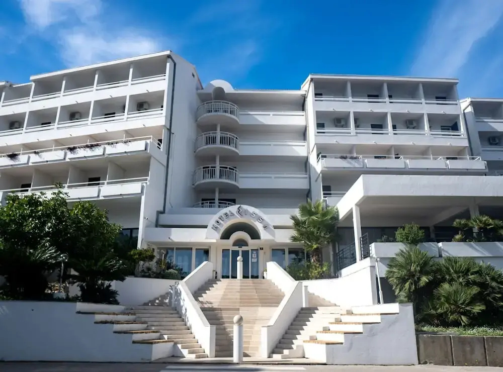 Standard Double room with balcony and with sea view (twin beds)