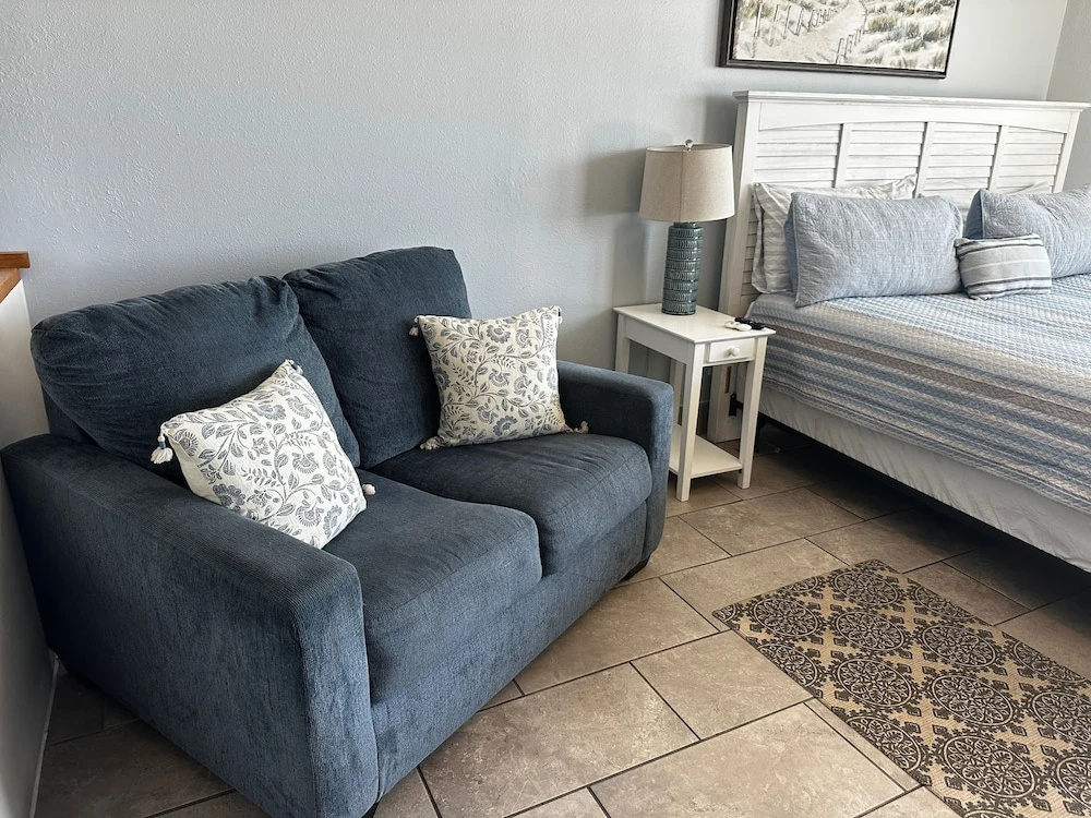 Beach Front Ocean View Condo - Top of the Gulf 615