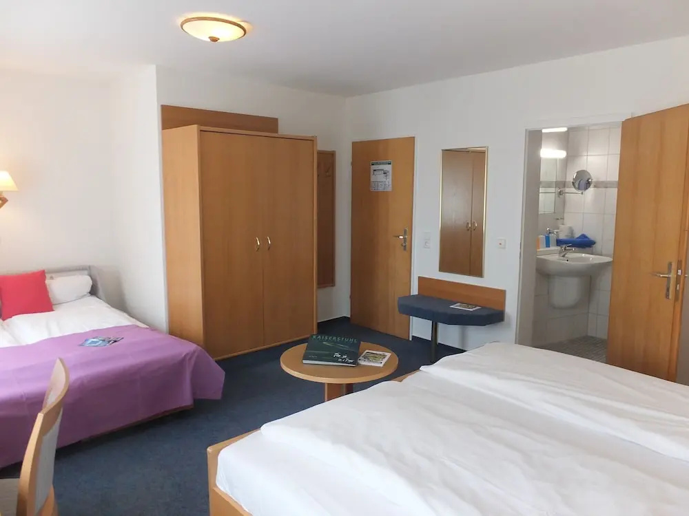 Hotel Pfauen - Chambres