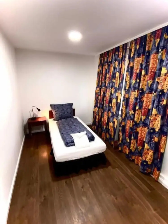 Economy room