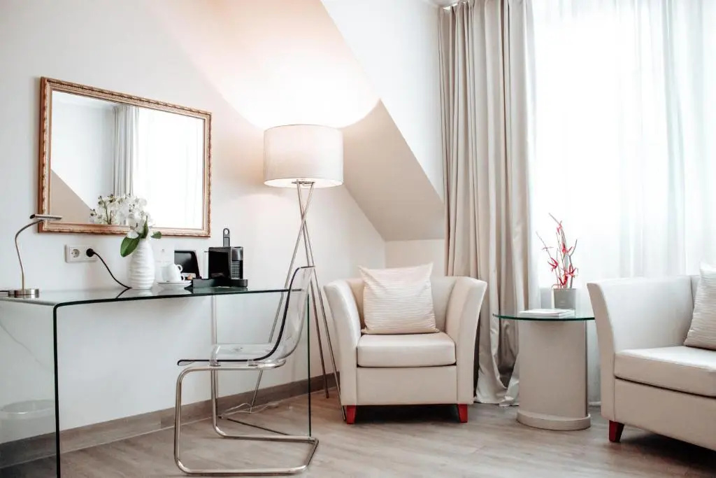 Comfort room