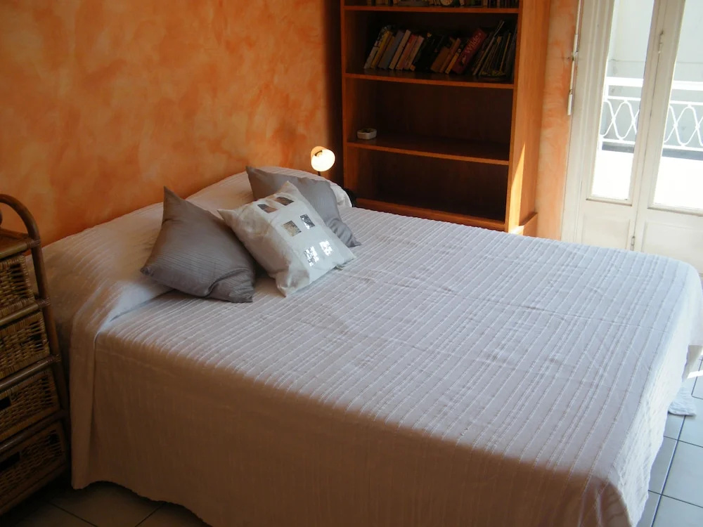 Voir la photo 3 — Appartement Palais Henri IV Mer et Ville Vignali