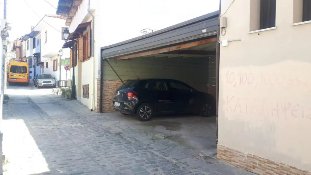 Stunning city view apt & parking space at Old town