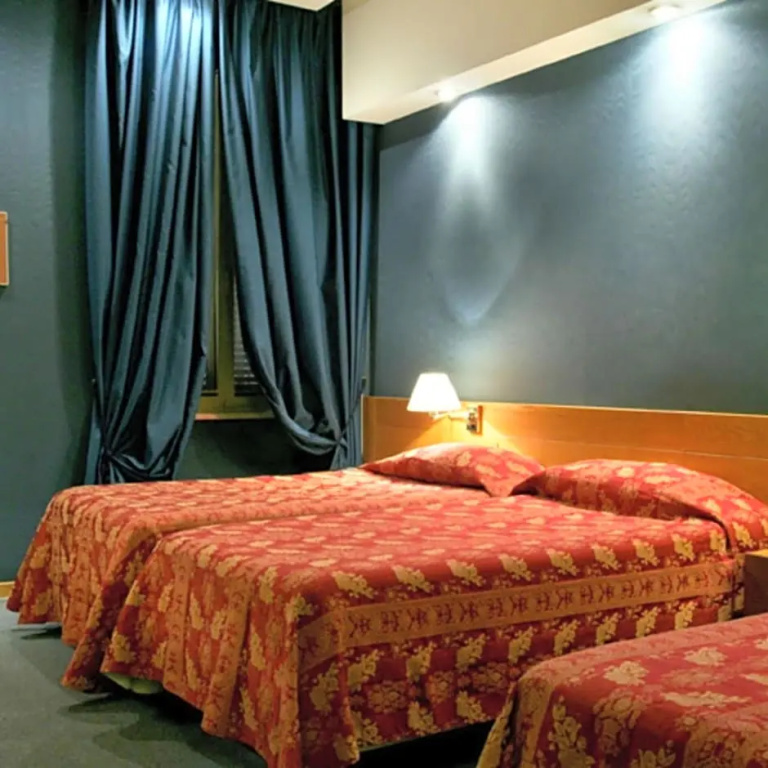 Triple room