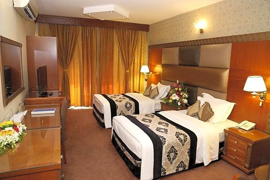 Dubai Palm Hotel
