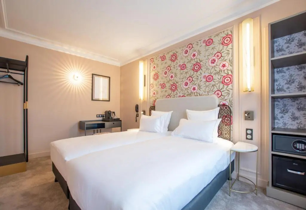 Superior Double room (full double bed)