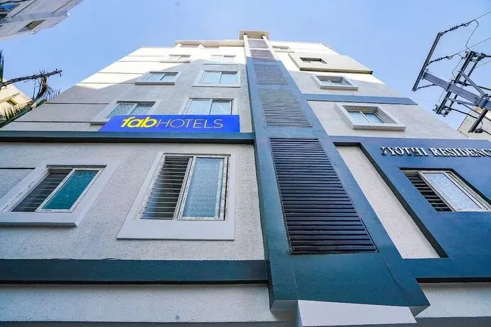 Fabhotel Rooms 27