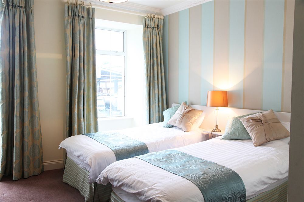 gallery_image_hidden_9