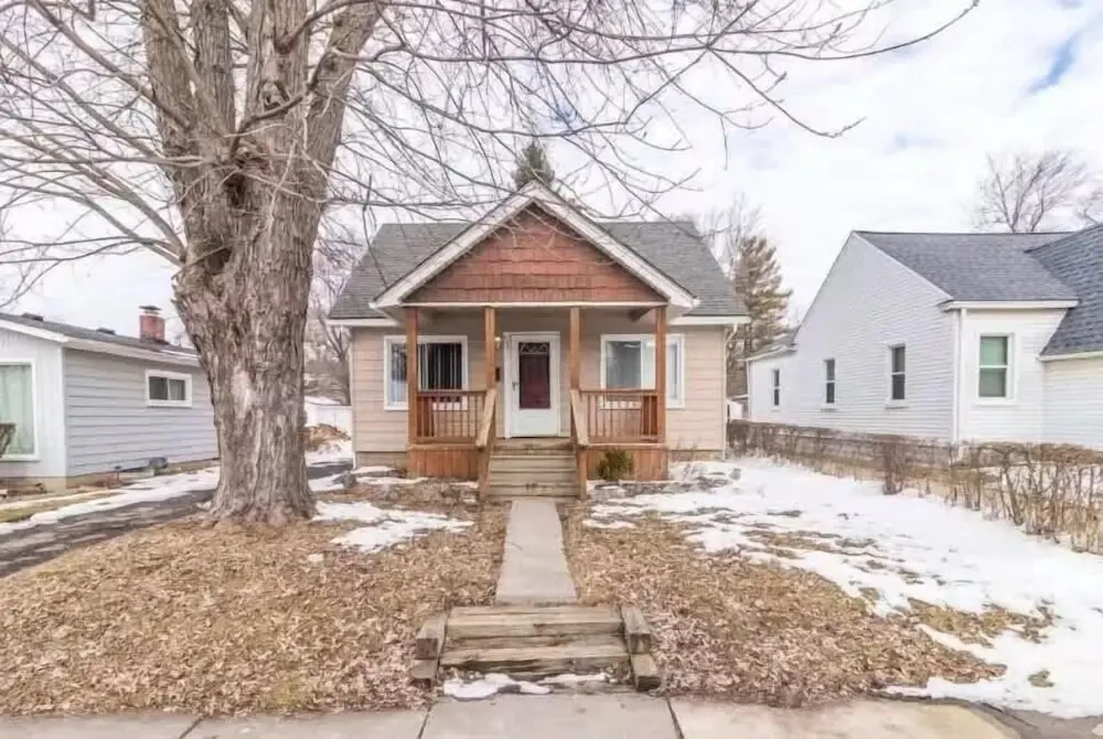 Pontiac Family-friendly 3br 3 Bedroom Home
