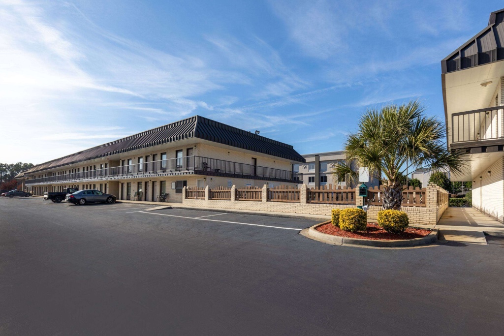 Days Inn by Wyndham Florence/I-95 North