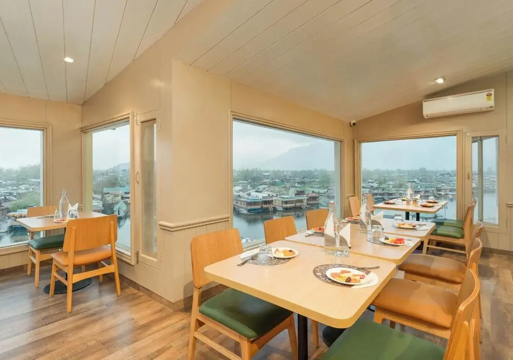 Hotel photo 19