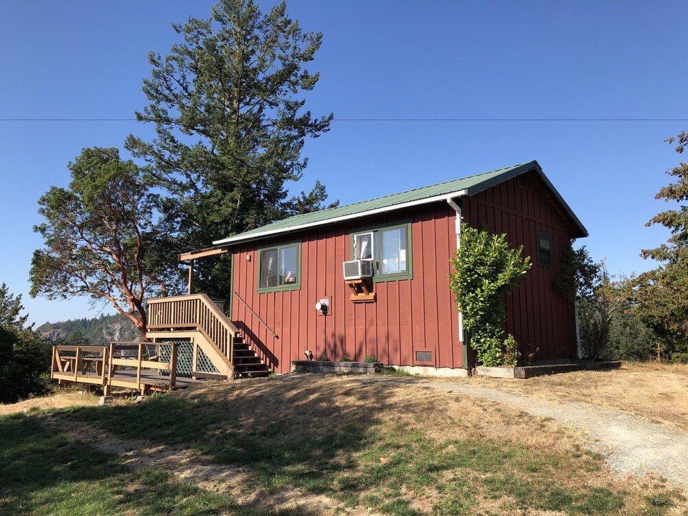 Deer Harbor Cottages
