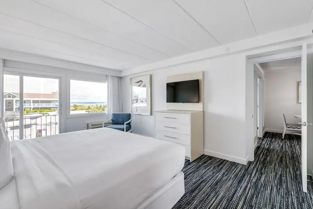 Suite with balcony