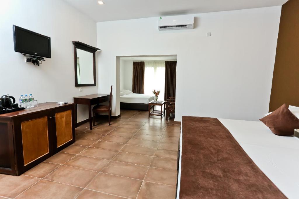 Семейный номер Standard с балконом в Golden Star Beach Hotel