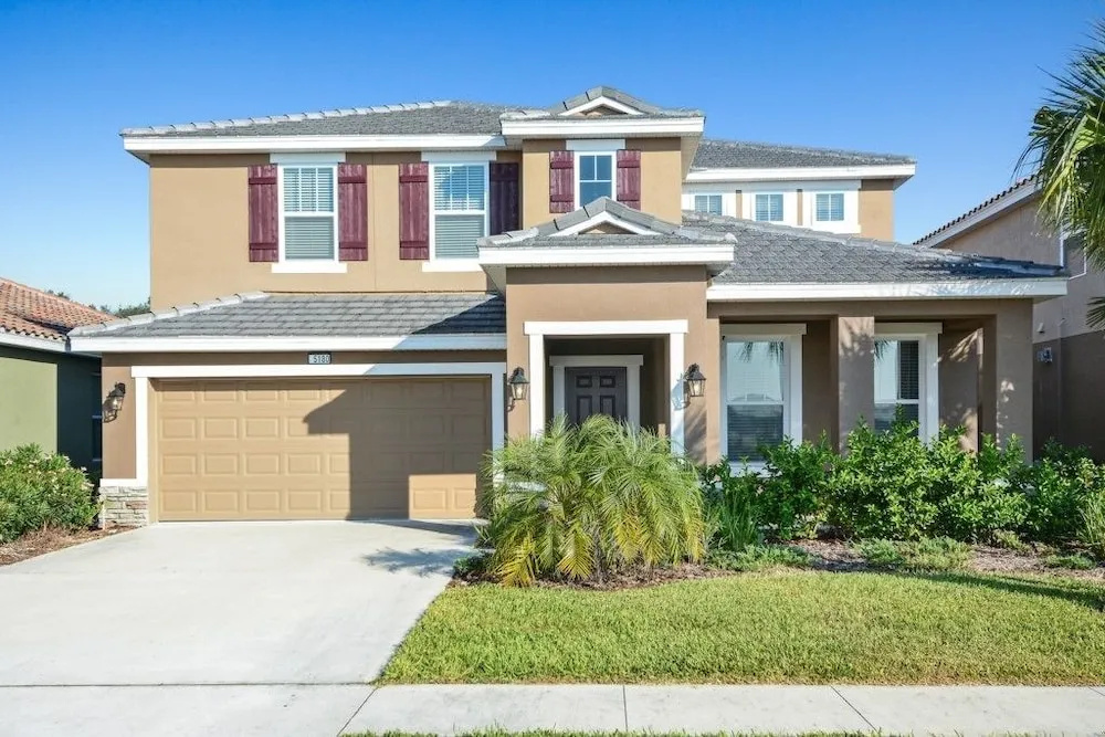 ACO FAMILY - 5 Bd with Private Pool (1622)