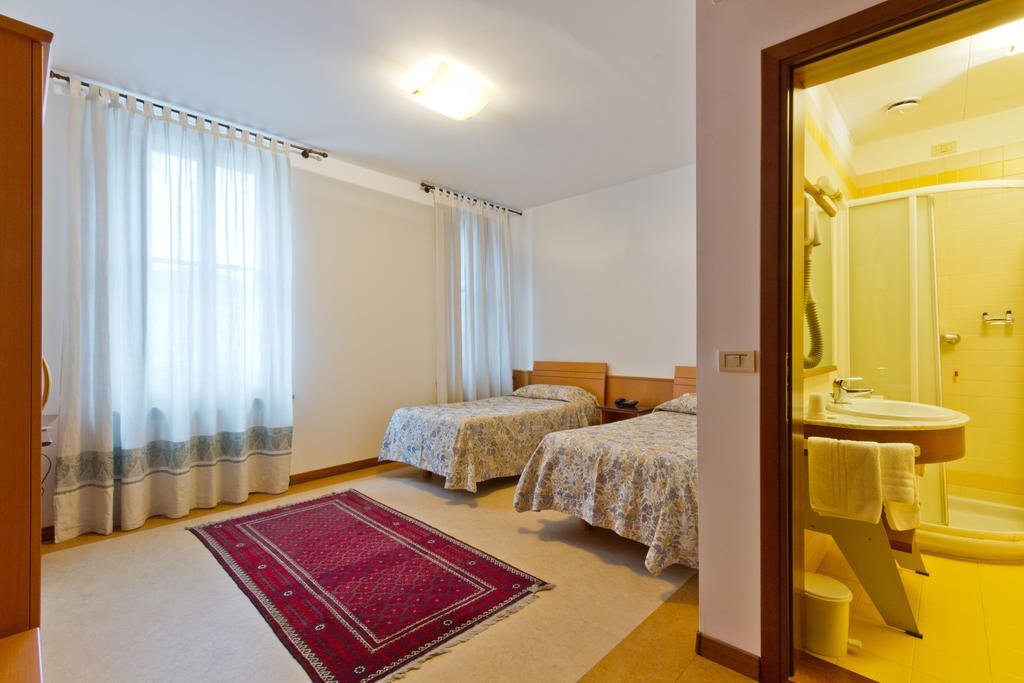 Albergo Roma by null