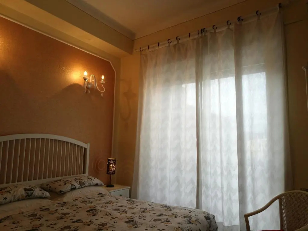 Standard Double room with balcony (full double bed)