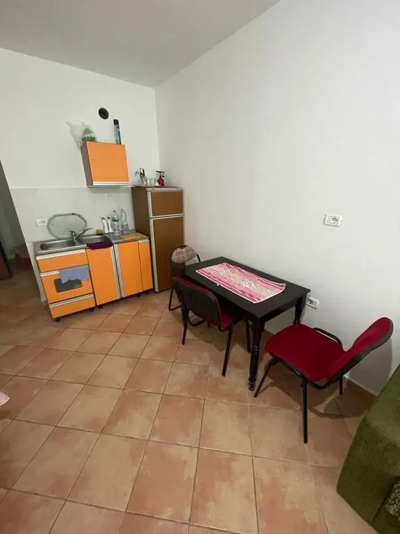 Aldi's apartment