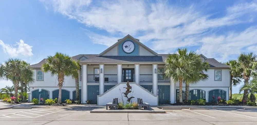 Harborwalk Lodge