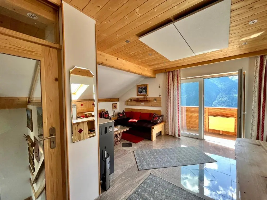 Apartment with mountain view