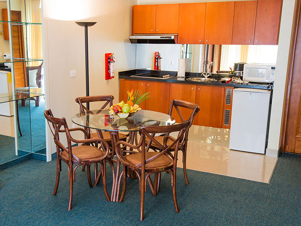 Hotel Altamira Suites by null