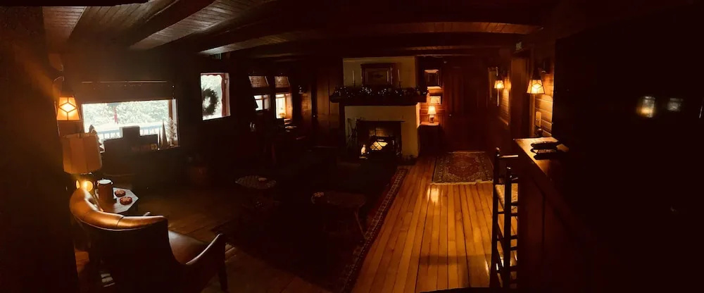 Lake Placid Stagecoach Inn: Фото объекта из Shelterz