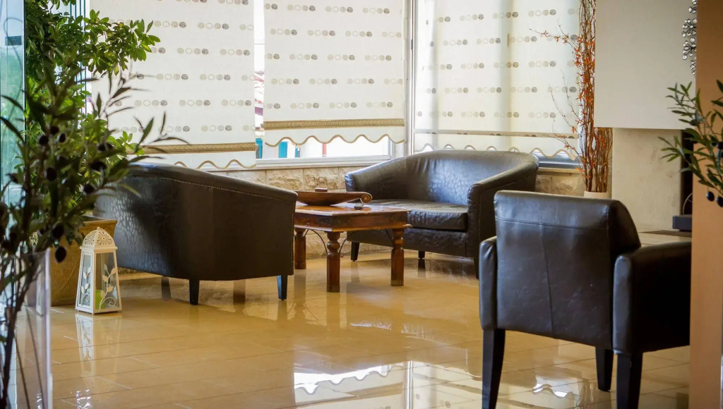 Hotel photo 12