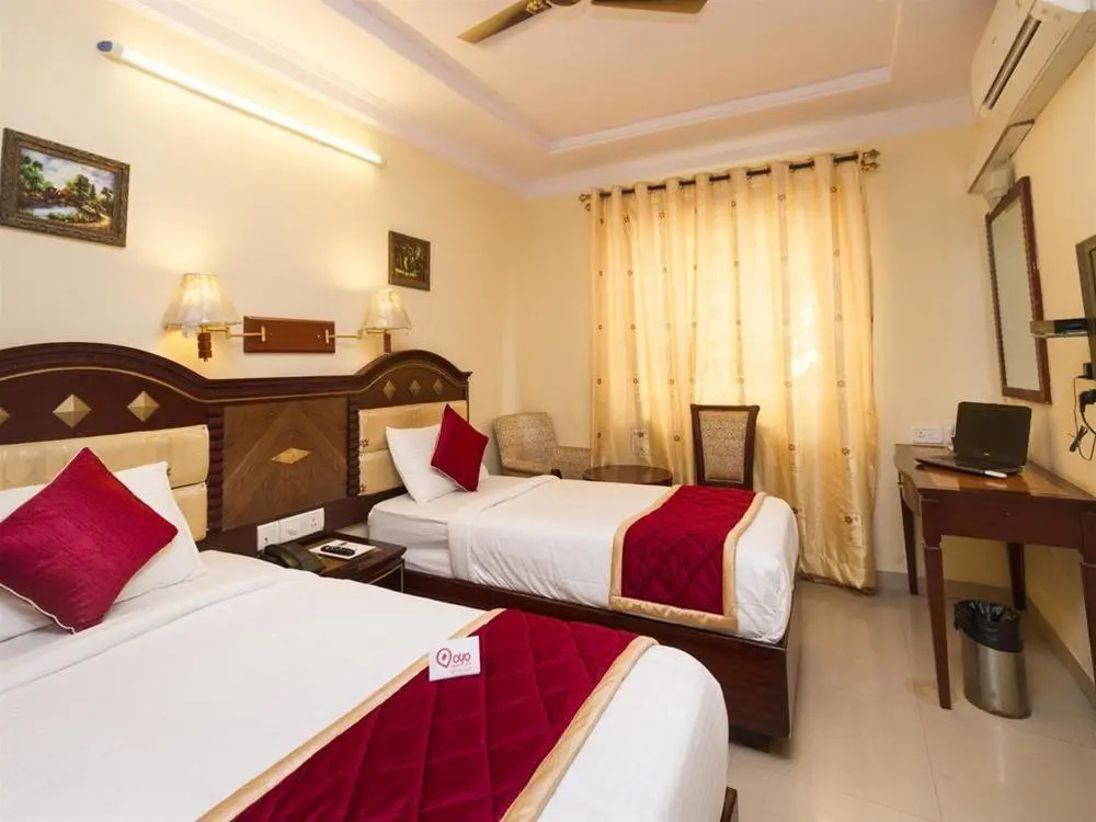 FabHotel Barons Inn Jayanagar — 4