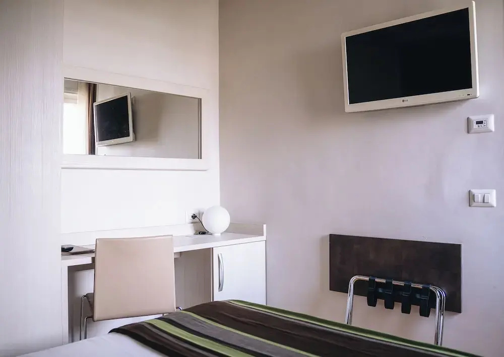 Economy room