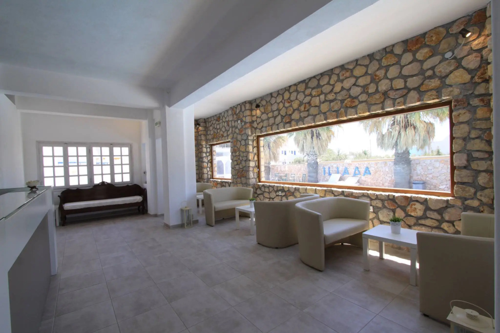 Lobby & Reception