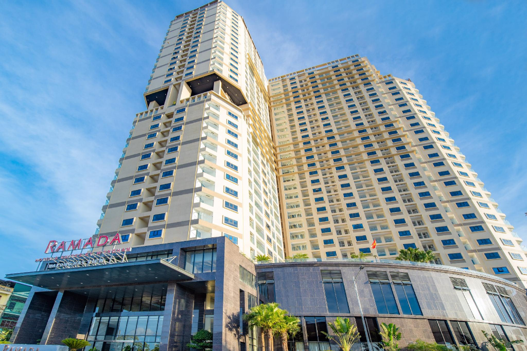Ramada Hotel & Suites by Wyndham Halong Bay View
