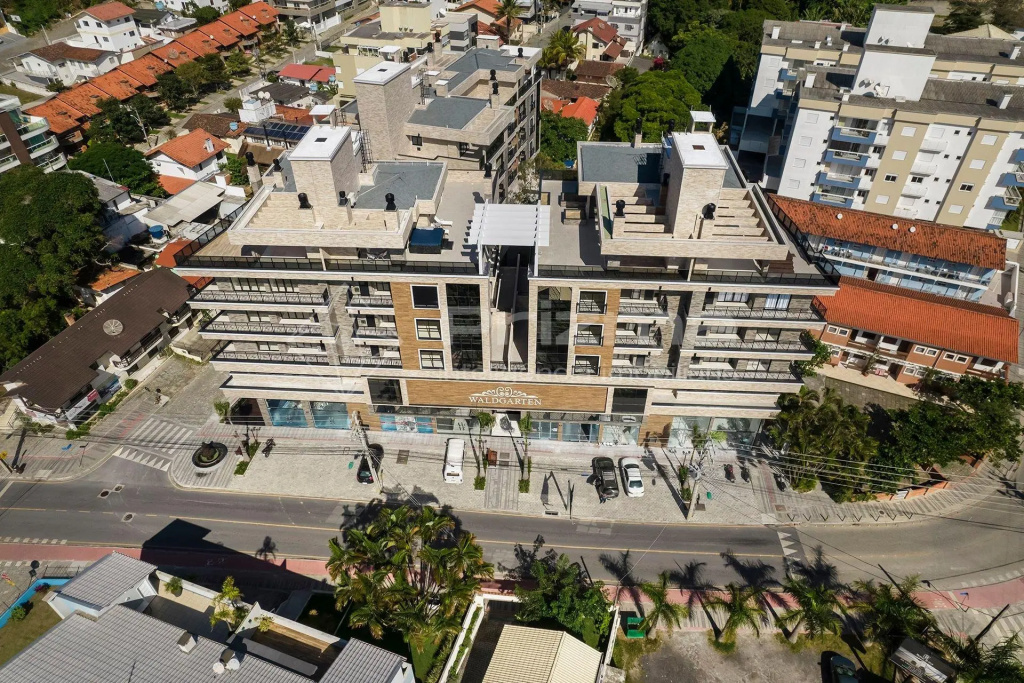 302 03 Waldgarten Bombinhas - 50 m do Mar e Frente Avenida - Condomínio de Alto Padrão - Piscina - Academia - Salão de jogos