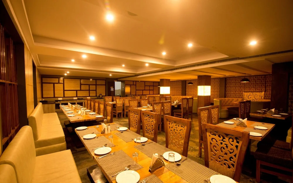 Food & Beverage
