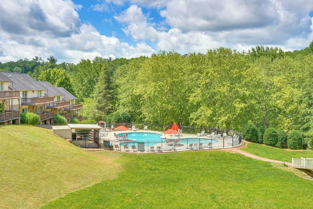 Hike, Golf & Swim: Blue Ridge Cabin Escape
