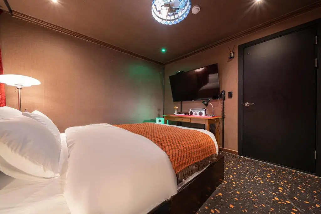 Deluxe Suite