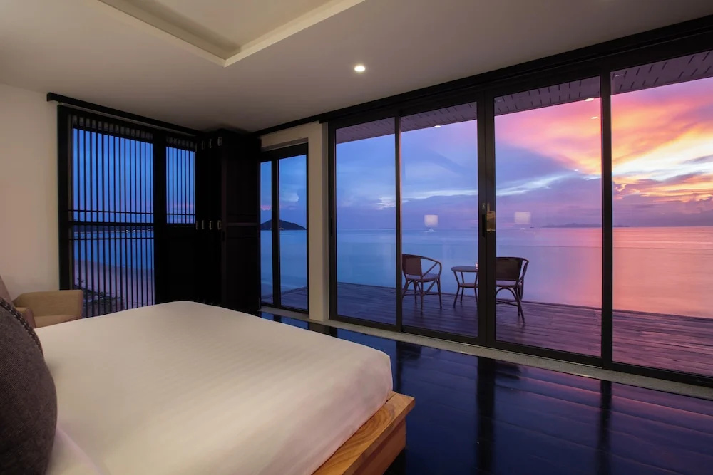 3 Bedrooms Villa with balcony