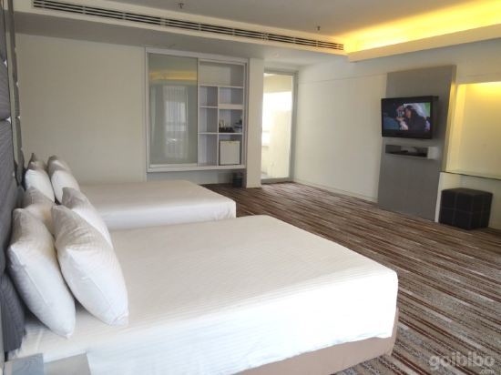 The 5 Elements Hotel