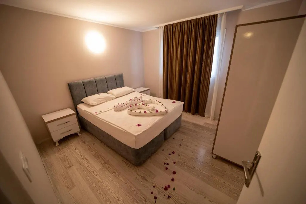 Silver Tower Family Apart Otel — 2
