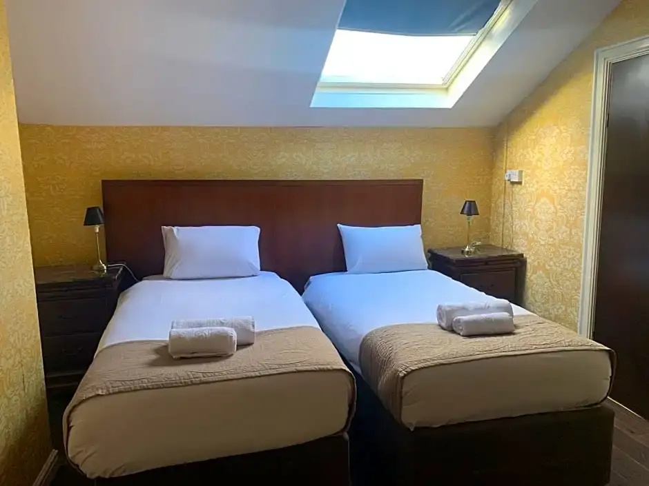 Beech Mount Hotel - Free Parking - Chambres