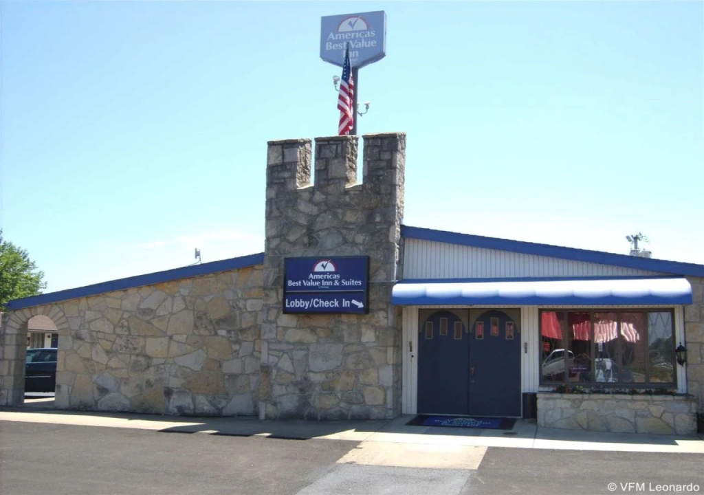 77 Inn & Grill