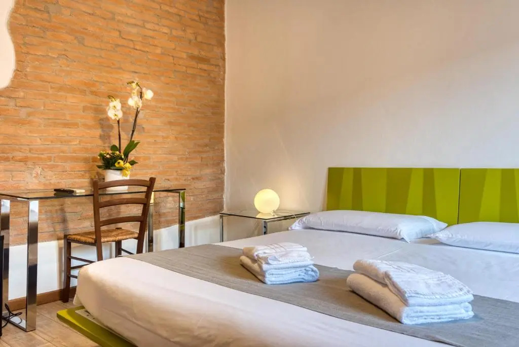 Standard Double room (full double bed)