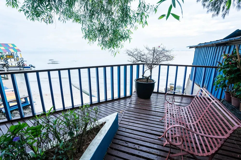 Lost Paradise Resort