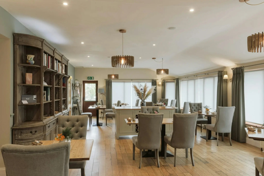 The Lovat, Loch Ness - Général
