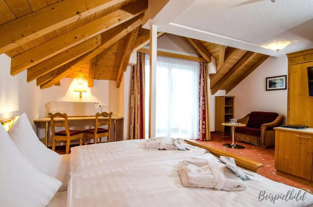 Standard Double room with balcony (full double bed)